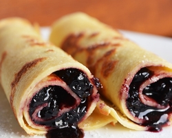 Clatite cu dulceata